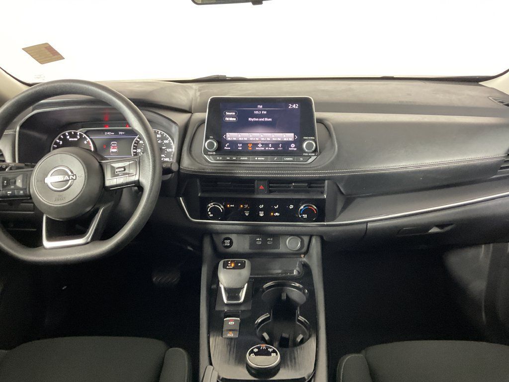 Used 2024 Nissan Rogue S AWD/4WD image 15