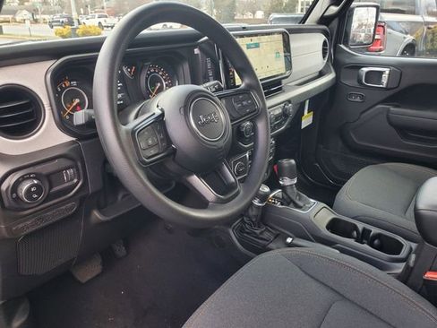 New 2026 Jeep Gladiator Sport AWD/4WD image 11