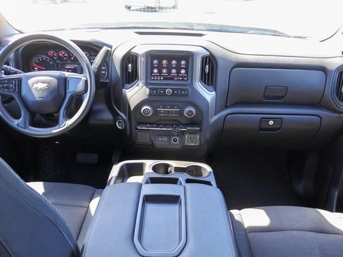 Used 2024 Chevrolet Silverado 1500 Custom image 6
