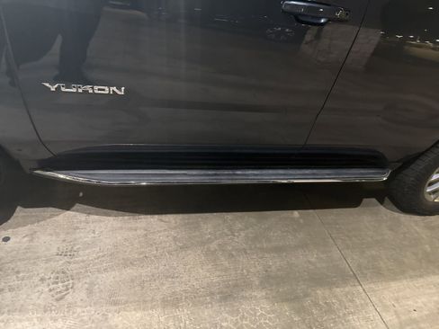 Used 2019 GMC Yukon SLT w/ Open Road Package image 6