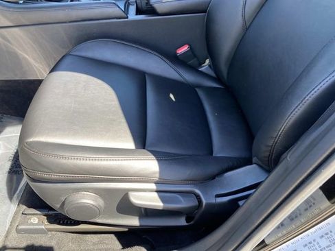 Used 2022 MAZDA MAZDA3 s FWD image 19