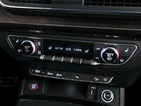 Used 2019 Audi SQ5 Premium Plus w/ Premium Plus Package image 16