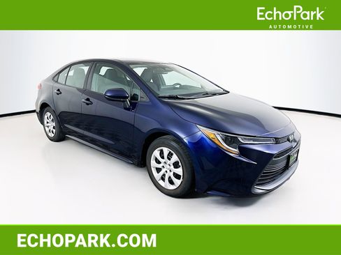 Used 2024 Toyota Corolla LE FWD image 1