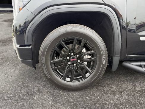 Used 2023 GMC Sierra 1500 Elevation AWD/4WD image 12