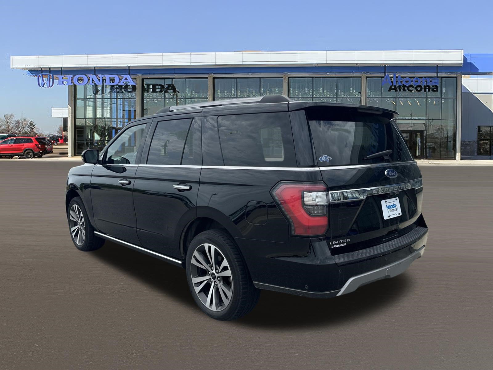 Used 2021 Ford Expedition Limited AWD/4WD image 3