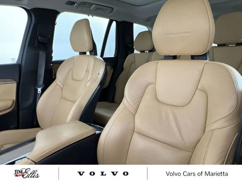 Used 2016 Volvo XC90 T6 Inscription w/ Protection Package Plus image 13