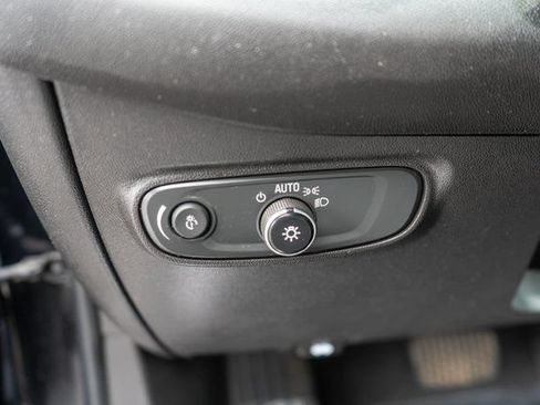 Used 2024 Chevrolet Equinox LS w/ LS Convenience Package AWD/4WD image 19