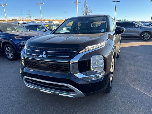 Used 2022 Mitsubishi Outlander SE image 5