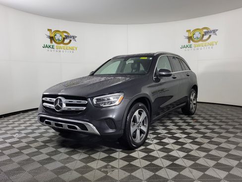 Used 2020 Mercedes-Benz GLC 300 4MATIC image 3