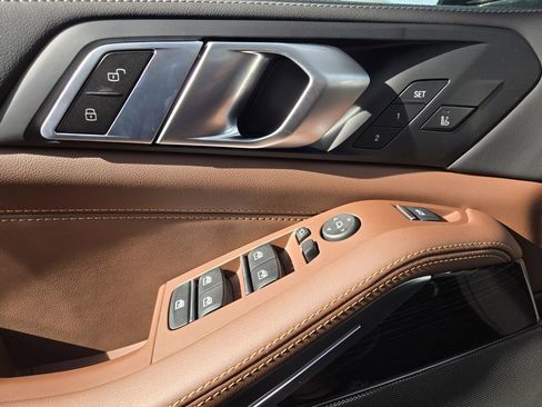 New 2026 BMW X5 xDrive40i w/ M Sport Package image 24