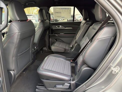 New 2026 Ford Explorer ST-Line image 7