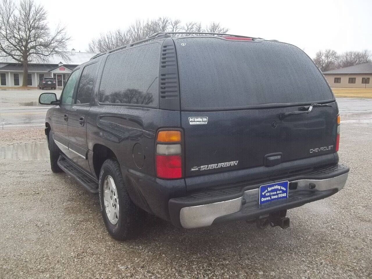 Used 2004 Chevrolet Suburban LT w/ Preferred Equipment Group AWD/4WD image 7