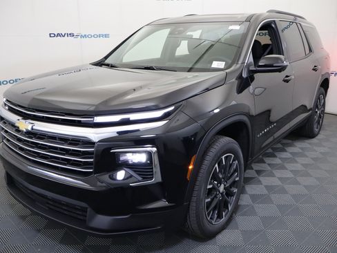 New 2026 Chevrolet Traverse LT w/ Sun and Wheel Package image 12