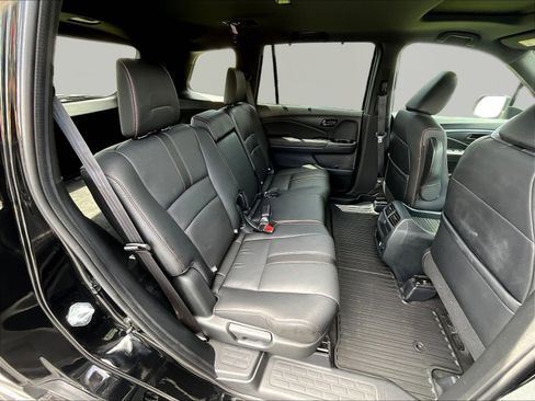 Used 2023 Honda Passport TrailSport image 25