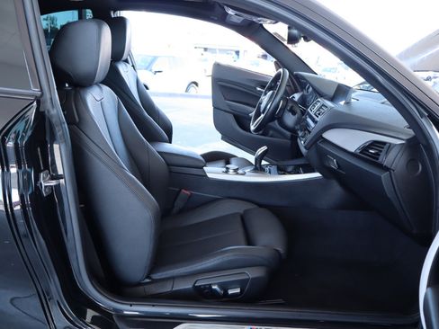 Used 2017 BMW M240i Coupe image 32