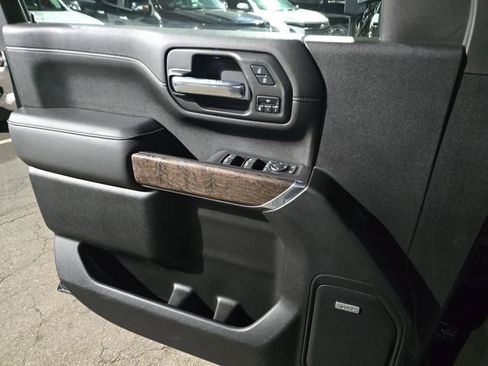 Used 2021 GMC Sierra 2500 Denali w/ Denali Black Diamond Edition image 23