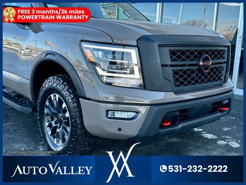Used 2024 Nissan Titan PRO-4X w/ Pro-4x Utility Package AWD/4WD image 10