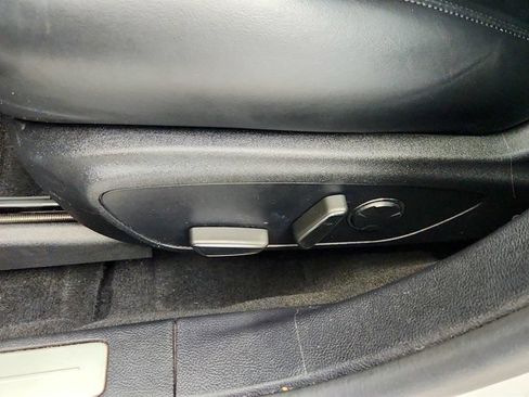 Used 2020 Lincoln MKZ Reserve FWD image 12
