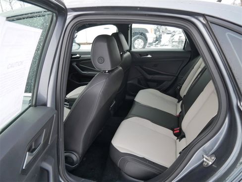 Used 2020 Volkswagen Jetta R-Line w/ R-Line Cold Weather Package image 17