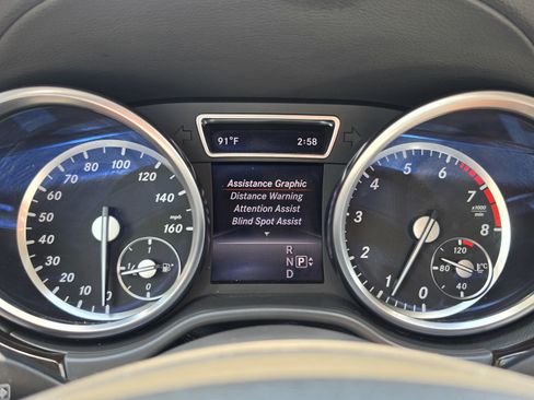 Used 2015 Mercedes-Benz GL 450 4MATIC w/ Appearance Package image 41