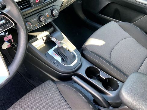 Used 2023 Kia Forte LXS FWD image 19