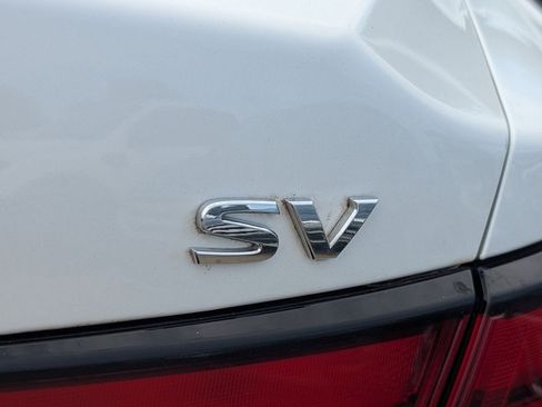 Used 2021 Nissan Sentra SV w/ Trunk Package FWD image 8