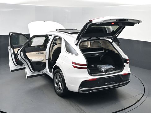 New 2026 Genesis GV70 2.5T Advanced image 33