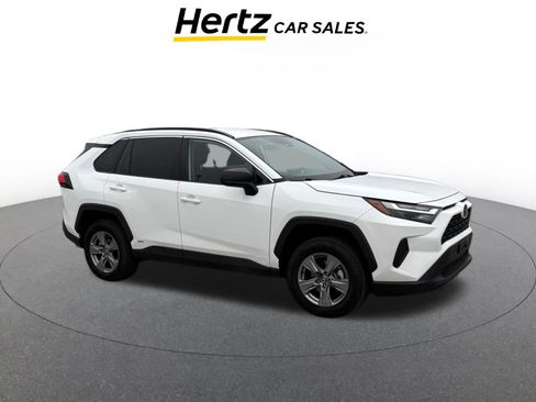 Used 2025 Toyota RAV4 LE image 1