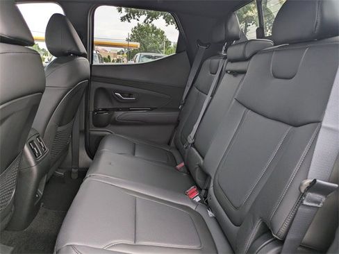 New 2025 Hyundai Santa Cruz Limited image 14