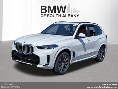 New 2026 BMW X5 xDrive40i w/ M Sport Package AWD/4WD image 1