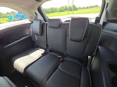 Used 2024 Honda Odyssey Elite image 31