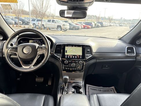 Used 2019 Jeep Grand Cherokee Limited X image 28