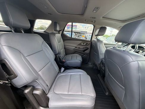 Used 2018 Chevrolet Traverse Premier w/ Driver Confidence II Package FWD image 20