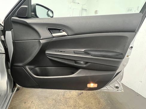 Used 2009 Honda Accord LX image 13