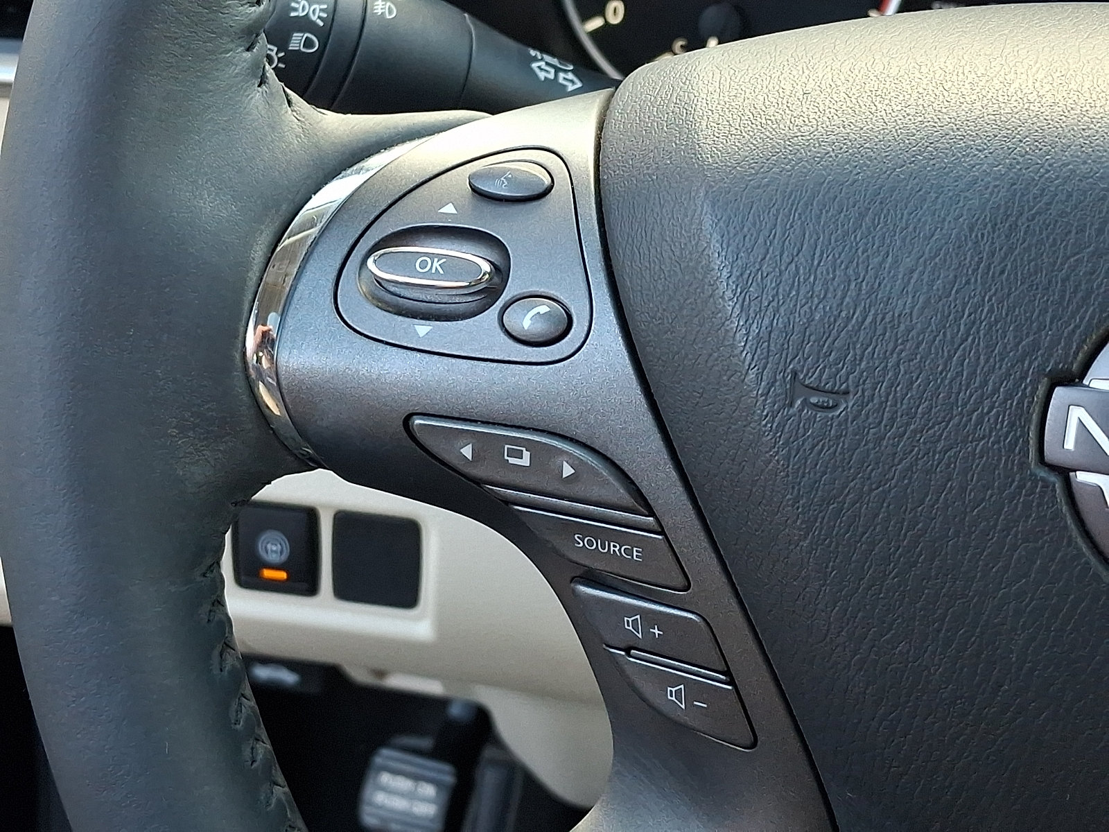 Used 2024 Nissan Murano Platinum w/ Cargo Package AWD/4WD image 24