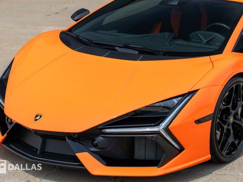Used 2024 Lamborghini Revuelto AWD/4WD image 6
