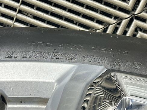 Used 2021 Chevrolet Suburban High Country w/ Premium Package image 34