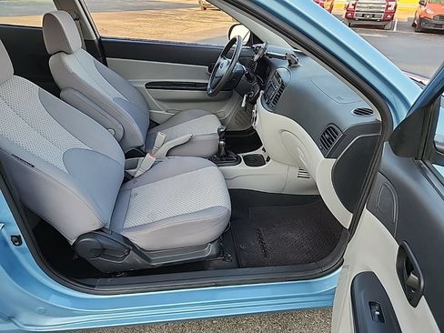 Used 2010 Hyundai Accent GS w/ Premium Pkg 3 FWD image 26