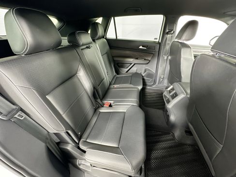 Used 2023 Volkswagen Atlas Cross Sport SE FWD image 25