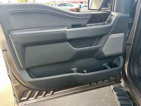 Used 2021 Ford F150 Lariat w/ Equipment Group 502A High AWD/4WD image 23