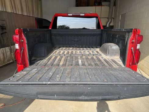 Used 2021 Chevrolet Silverado 1500 LT Trail Boss w/ Bed Protection Package AWD/4WD image 24