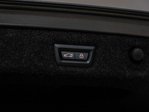 Used 2023 BMW 540i xDrive w/ Convenience Package image 58