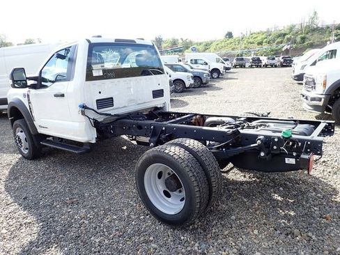 New 2026 Ford F550 4x4 Regular Cab Super Duty image 4