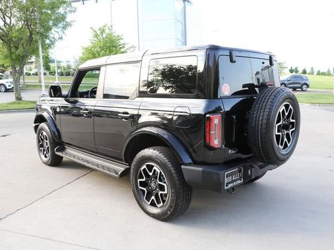 Used 2025 Ford Bronco Outer Banks AWD/4WD image 5