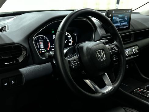 Used 2025 Honda Pilot Touring image 21