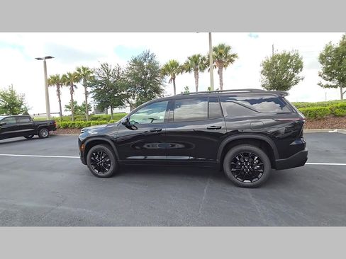 New 2026 Chevrolet Traverse LT w/ Midnight/Sport Edition FWD image 23