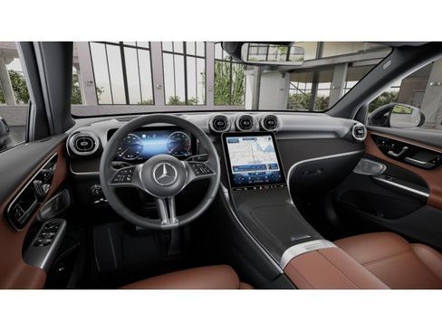 New 2027 Mercedes-Benz GLC 300 4MATIC image 3