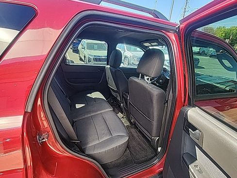 Used 2011 Ford Escape XLT AWD/4WD image 13