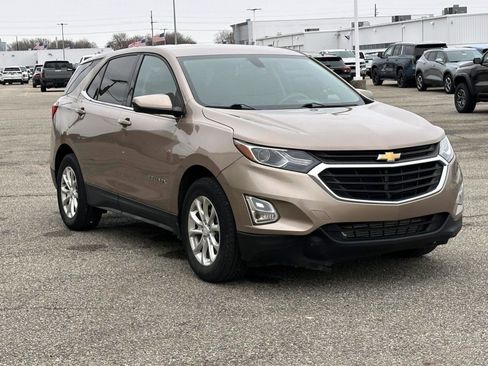 Used 2018 Chevrolet Equinox LT image 6