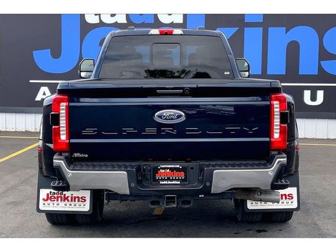 Used 2024 Ford F350 Lariat w/ Lariat Ultimate Package AWD/4WD image 4